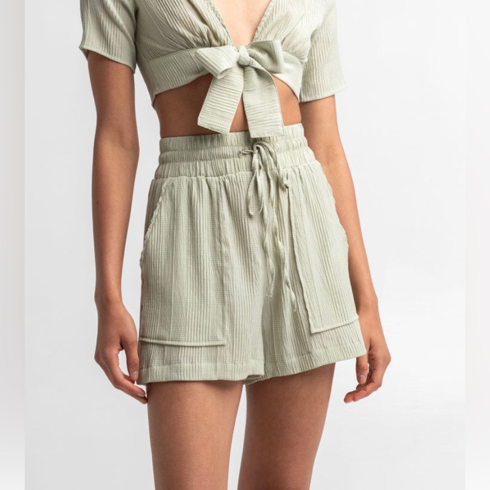 NWT 4TH & RECKLESS Wheatley Women’s High Waist Shorts